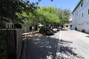 609 NE 28th St, Wilton Manors, FL 33334 - Photo 25