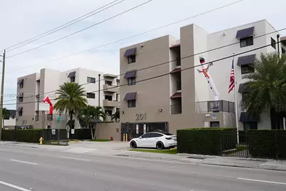 211 NW 72nd Ave #301, Miami, FL 33126 - Photo 1