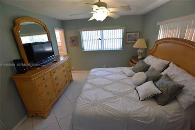 2750 E Emory Dr #H, West Palm Beach, FL 33415 - Photo 13