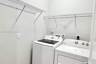 10420 NW 67th St, Doral, FL 33178 - Photo 23