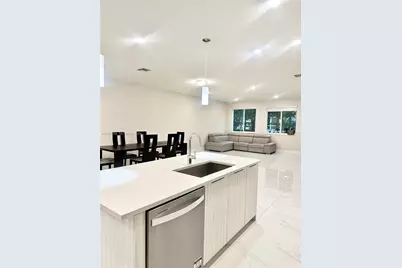 10420 NW 67th St #10420, Doral, FL 33178 - Photo 11
