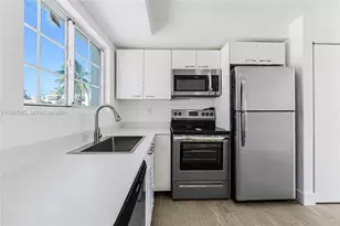 1519 Pennsylvania Ave, Miami Beach, FL 33139 - Photo 3