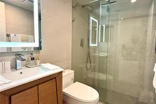 770 Claughton Island Dr, Miami, FL 33131 - Photo 25