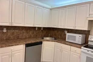 2780 NE 183rd St, Aventura, FL 33160 - Photo 9