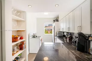 728 Lenox Ave., Miami Beach, FL 33139 - Photo 3