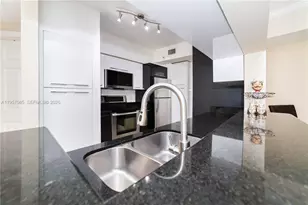 17100 N Bay Rd, Sunny Isles Beach, FL 33160 - Photo 15