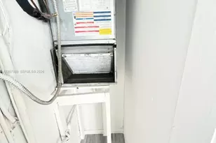 1555 Pennsylvania Ave, Miami Beach, FL 33139 - Photo 11