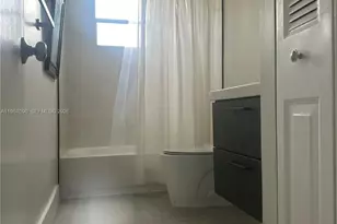 410 NW 68th Ave, Plantation, FL 33317 - Photo 7