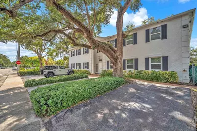1280 SE 2nd Ct #1, Fort Lauderdale, FL 33301 - Photo 1