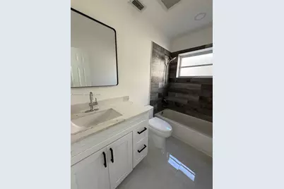 709 NW 6th St, Hallandale Beach, FL 33009 - Photo 7