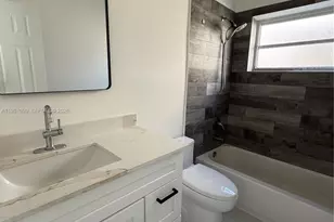 709 NW 6th St, Hallandale Beach, FL 33009 - Photo 7