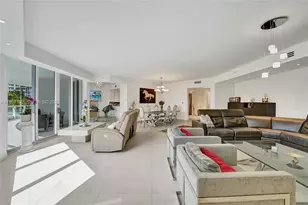 21200 Point Pl, Aventura, FL 33180 - Photo 27