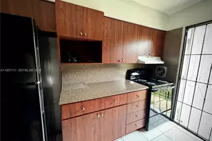 1232 NE 136th Terrace, North Miami, FL 33161 - Photo 5