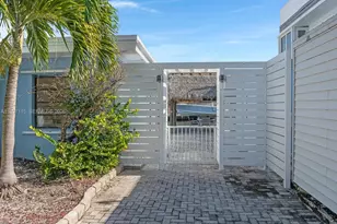 230 Jolly Roger Dr, Key Largo, FL 33037 - Photo 43