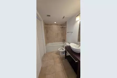 350 S Miami Ave #2308, Miami, FL 33130 - Photo 9