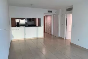 31 SE 5th St, Miami, FL 33131 - Photo 13