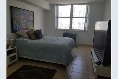 31 SE 5th St #2603, Miami, FL 33131 - Photo 7