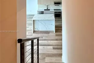 90 SW 3rd St, Miami, FL 33130 - Photo 11