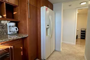 1334 Collins Ave, Miami Beach, FL 33139 - Photo 19