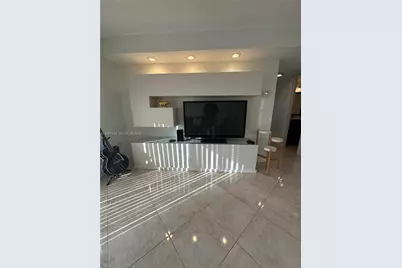1334 Collins Ave #204, Miami Beach, FL 33139 - Photo 11