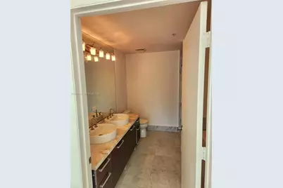 244 Biscayne Blvd #2809, Miami, FL 33132 - Photo 7