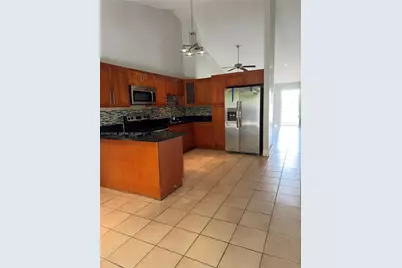 8712 NW 108th Ln #8712, Hialeah Gardens, FL 33018 - Photo 9