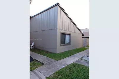 5820 NW 21st St #39-C, Lauderhill, FL 33313 - Photo 1