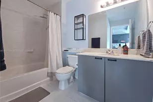 234 NE 3rd St, Miami, FL 33132 - Photo 31