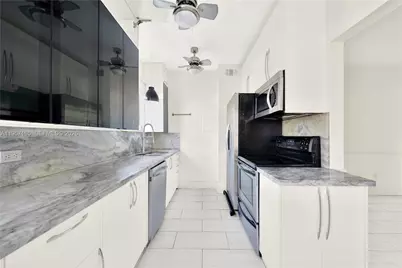 610 8th St #102R, Miami Beach, FL 33139 - Photo 11
