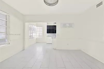 610 8th St #102R, Miami Beach, FL 33139 - Photo 5