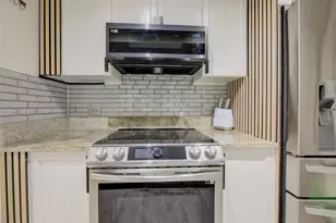 2775 NE 187th St, Aventura, FL 33180 - Photo 13