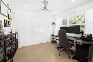 1639 NE 27th Dr, Wilton Manors, FL 33334 - Photo 11