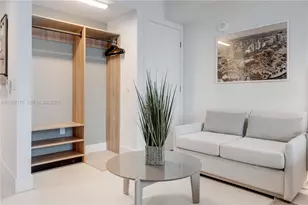 159 NE 6th St, Miami, FL 33132 - Photo 3