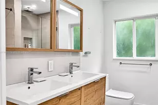 1080 NE 104th St, Miami Shores, FL 33138 - Photo 27