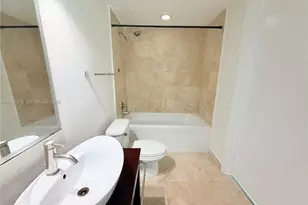 350 S Miami Ave, Miami, FL 33130 - Photo 15