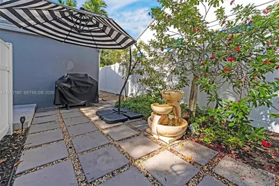 801 SE 7th St, Fort Lauderdale, FL 33301 - Photo 27