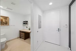 465 Brickell Ave, Miami, FL 33131 - Photo 15