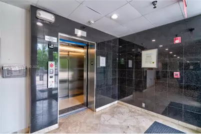 7800 Collins Ave #508, Miami Beach, FL 33141 - Photo 5