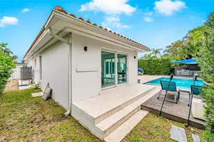 1080 NE 104th St, Miami Shores, FL 33138 - Photo 47