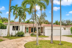 1080 NE 104th St, Miami Shores, FL 33138 - Photo 3