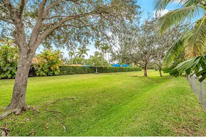 1080 NE 104th St, Miami Shores, FL 33138 - Photo 51