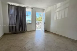 7917 West Dr, North Bay Village, FL 33141 - Photo 7