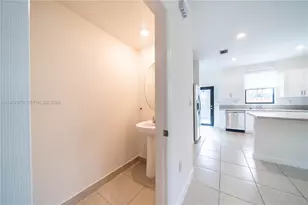 1928 SW 5th Blvd, Fort Lauderdale, FL 33312 - Photo 9