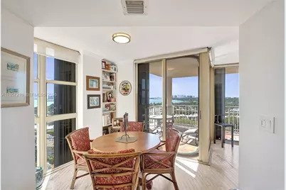 1000 Quayside Ter #1402, Miami, FL 33138 - Photo 15