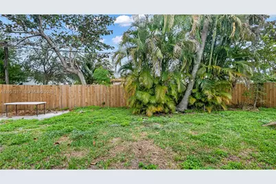 491 NW 108th Ter, Miami, FL 33168 - Photo 31