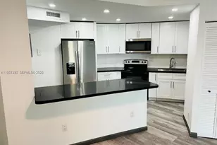 800 Parkview Dr, Hallandale Beach, FL 33009 - Photo 3