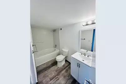 800 Parkview Dr #612, Hallandale Beach, FL 33009 - Photo 11