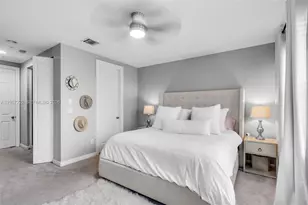 447 Corte Madera Ln, West Palm Beach, FL 33401 - Photo 19