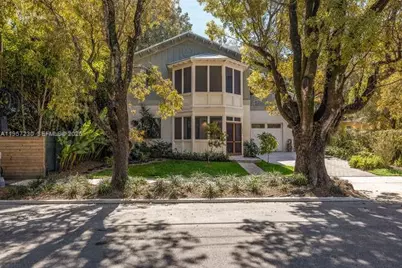 2330 Overbrook St, Coconut Grove, FL 33133 - Photo 3