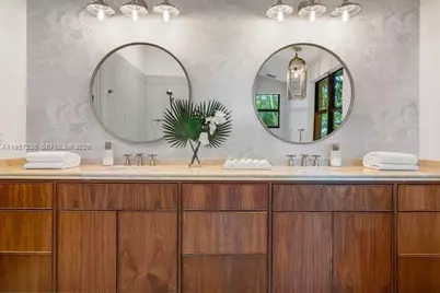 2330 Overbrook St, Coconut Grove, FL 33133 - Photo 57